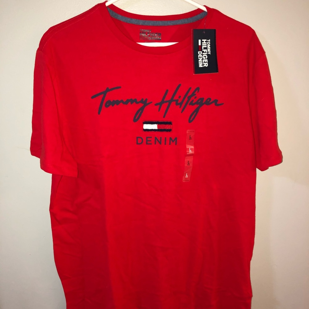 BRAND NEW tommy tee shirt